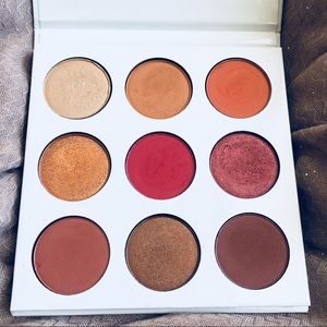 Kylie Cosmetics Burgundy Palette.🎀